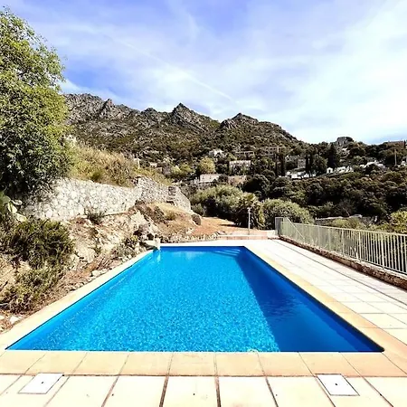 2 A Avec Piscine Lägenhet