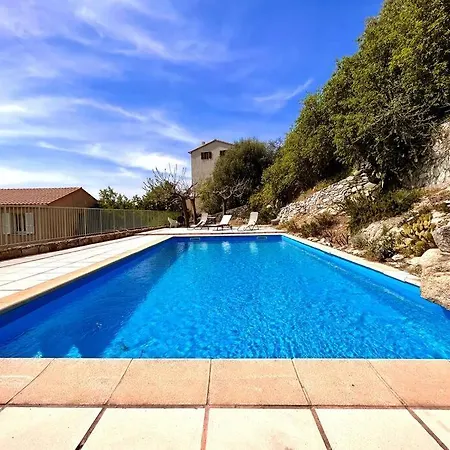 Lägenhet 2 A Avec Piscine