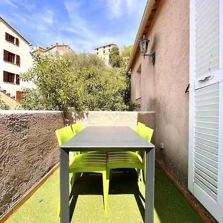 2 A Avec Piscine * Lama