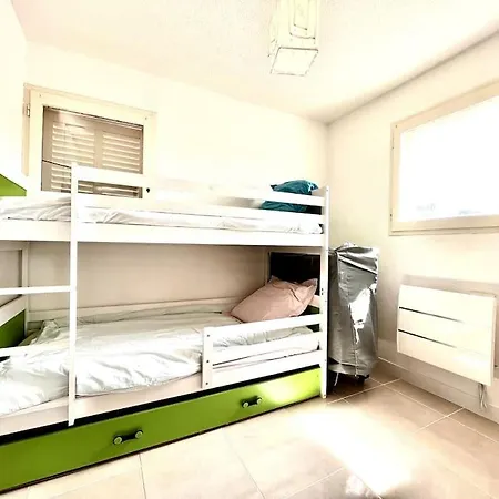 2 A Avec Piscine Апартаменты