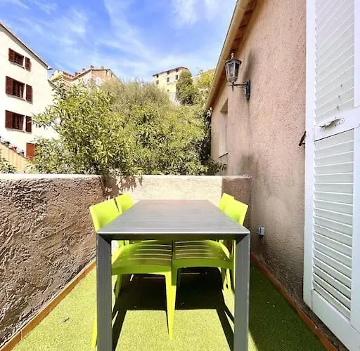 2 A Avec Piscine * Lama