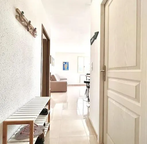 2 A Avec Piscine Apartmán Lama