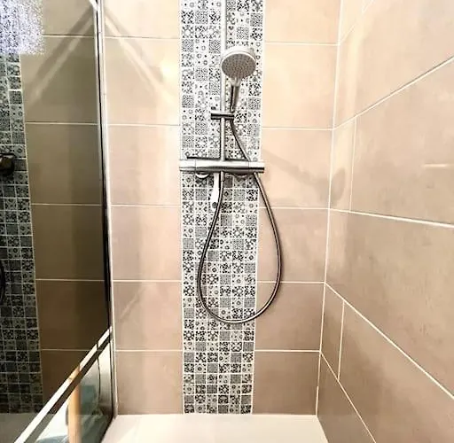 2 A Avec Piscine Apartmán